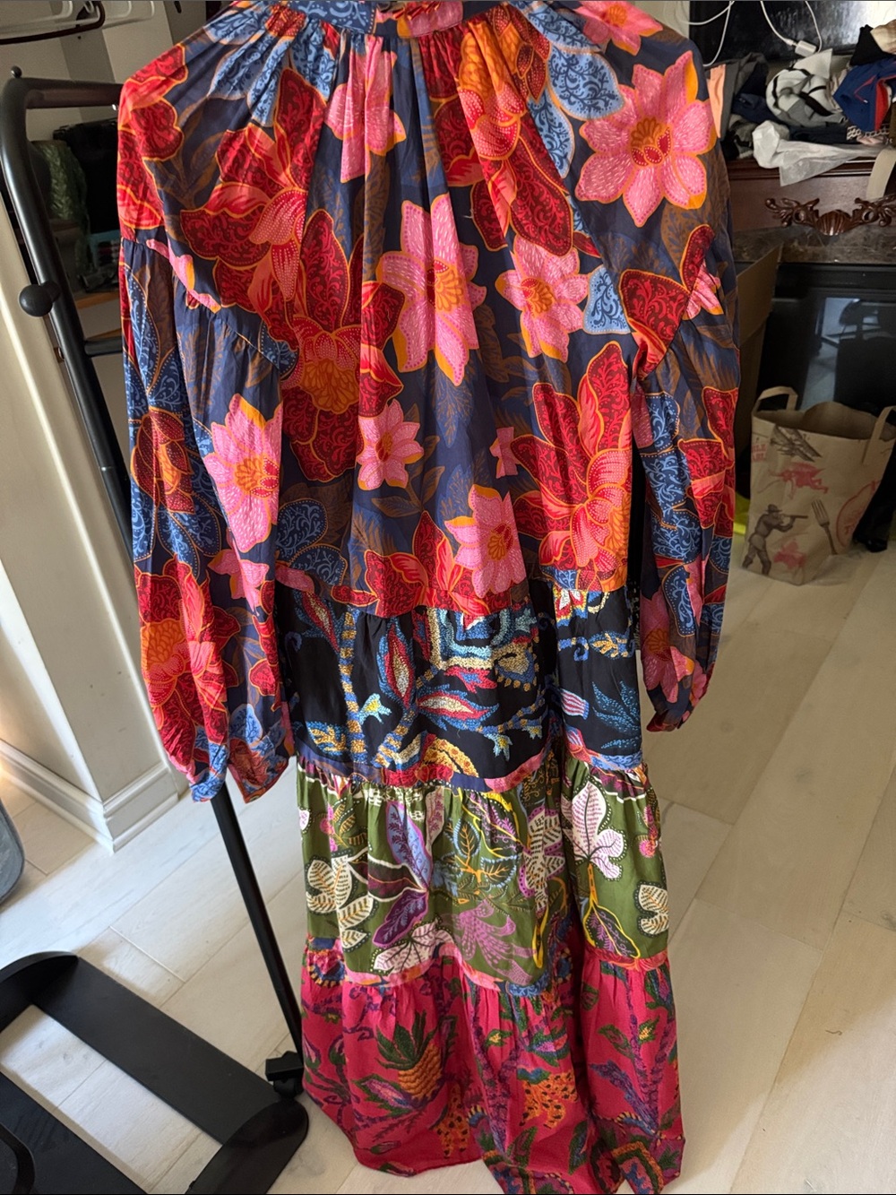 FARM Rio NWT Mixed Flower Prints Maxi Dress Multi S - Picture 8 of 10